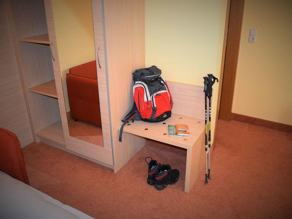 Hotel-Gasthof Rotes Ross Markt Einersheim ภายนอก รูปภาพ