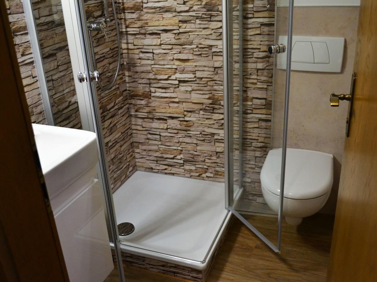 Hotel-Gasthof Rotes Ross Markt Einersheim ภายนอก รูปภาพ
